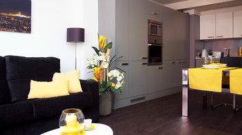 Aspasios Catedral Apartment *